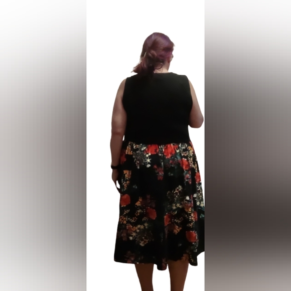 Asos Curve size 22 floral print dress - Picture 2 of 4